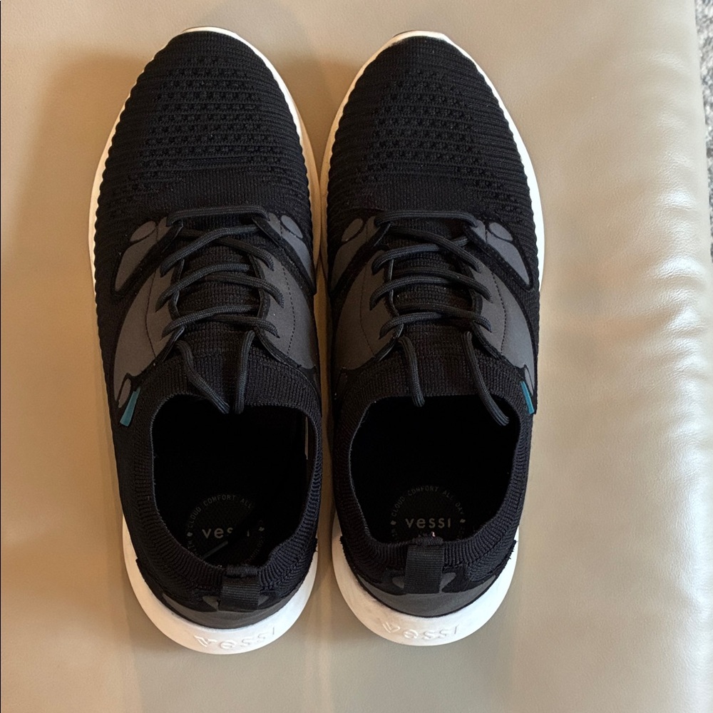 Vessi Women's Black and Gray Sneakers